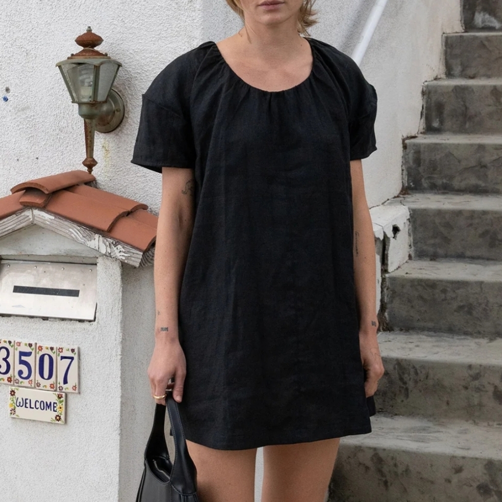 Oak + Fort Black 100% Linen Boxy Fit Mini Dress + Pockets Short Sleeve Classic S